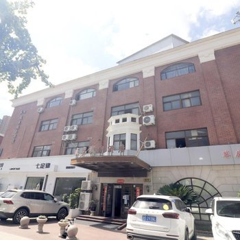 上海盛光假日酒店