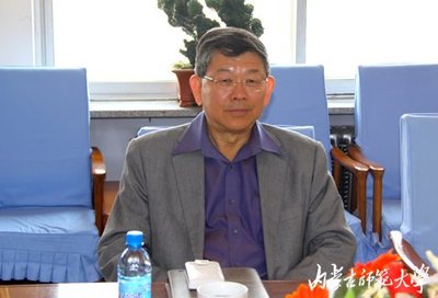 新加坡國立教育學院院長李盛光一行訪問我校，共話教育合作與交流